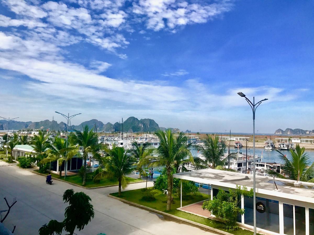 Sunsea Hotel Ha Long Bagian luar foto